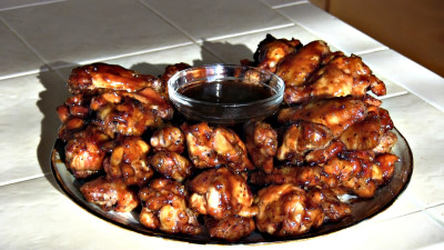 SmokingPit.com - Kentucky Bourbon Glazed Chicken Wings.  Slow cooked on the yoder YS640. The money shot!